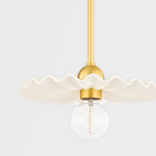 Load image into Gallery viewer, Tinsley Pendant Light in Detail.
