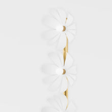 Load image into Gallery viewer, Twiggy Floral Floor Lamp in Detail.
