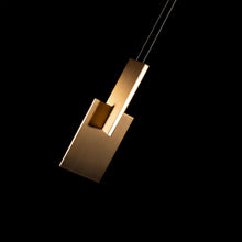 Load image into Gallery viewer, Amari LED Pendant Light in Detail.
