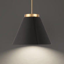Load image into Gallery viewer, Bentley LED Pendant Light in Detail.
