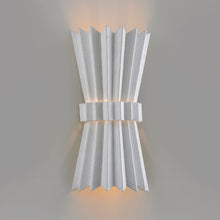 Load image into Gallery viewer, Moxy Wall Light in Detail.
