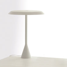 Load image into Gallery viewer, Panama LED Table Lamp in Detail.
