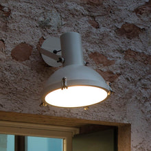 Load image into Gallery viewer, Projecteur Ceiling/ Wall Light in Detail.
