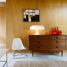 Load image into Gallery viewer, Nesso Table Lamp in living room.
