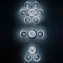 Load image into Gallery viewer, Fiore Wall Light in Detail.
