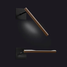 Load image into Gallery viewer, Ilo LED Wall Light in Detail.
