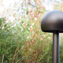 Load image into Gallery viewer, Otto 329 LED Path Light in Detail.
