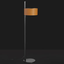 Load image into Gallery viewer, Parallel Floor Lamp in Detail.
