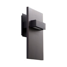 Load image into Gallery viewer, Vela LED Bath Wall Light in Detail.
