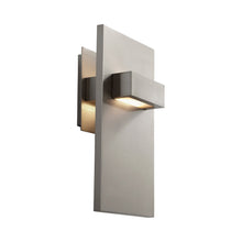 Load image into Gallery viewer, Vela LED Bath Wall Light in Detail.
