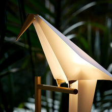 Load image into Gallery viewer, Perch LED Floor Lamp outoor.
