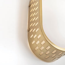 Load image into Gallery viewer, Phoebe Wall Light Detail.
