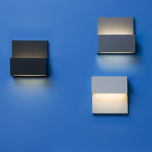 Load image into Gallery viewer, Piano LED Wall Light in Detail.
