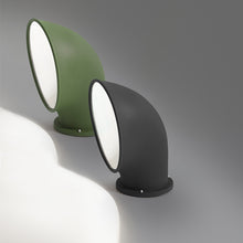 Load image into Gallery viewer, Piroscafo Outdoor LED Floor Lamp in Detail.
