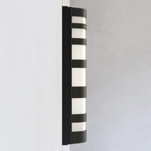 Load image into Gallery viewer, Rebay Outdoor LED Wall Light in Detail.
