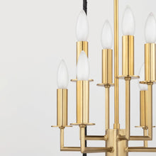 Load image into Gallery viewer, Richie Pendant Light in Detail.

