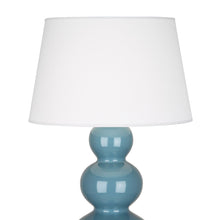 Load image into Gallery viewer, Triple Gourd Table Lamp in Detail.
