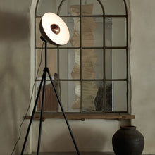 Load image into Gallery viewer, Apollo LED Floor Lamp in Detail. 
