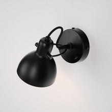 Load image into Gallery viewer, Laito Wall Light in Detail.
