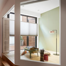 Load image into Gallery viewer, Lalu Floor Lamp in living room.
