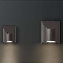 Load image into Gallery viewer, Shear Outdoor LED Wall Light in Detail.
