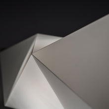 Load image into Gallery viewer, Diamond LED Table Lamp in Detail.
