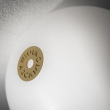Load image into Gallery viewer, Idea LED Table Lamp in Detail.
