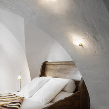 Load image into Gallery viewer, Idea LED Table Lamp in bedroom.
