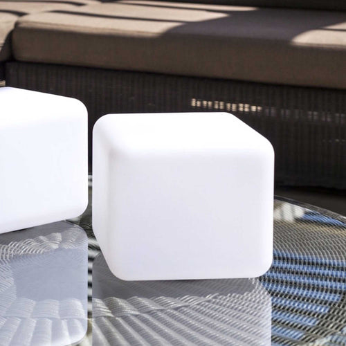 Dice Bluetooth Outdoor LED Lamp.