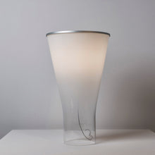 Load image into Gallery viewer, Soffio LED Table Lamp Detail.
