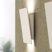 Load image into Gallery viewer, Angled Plane LED Outdoor Wall Light in Detail.
