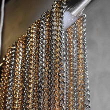 Load image into Gallery viewer, Trapeze LED Linear Pendant light in Detail.
