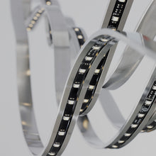 Load image into Gallery viewer, Surge LED Linear Suspension Light in Detail.
