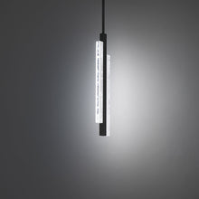 Load image into Gallery viewer, Tandem LED Pendant Light in Detail.
