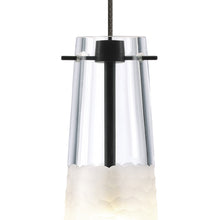 Load image into Gallery viewer, Bonn Low Voltage Pendant Light in Detail.

