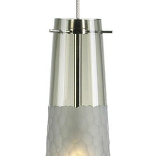 Load image into Gallery viewer, Bonn Low Voltage Pendant Light in Detail.
