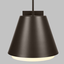 Load image into Gallery viewer, Bowman 12/18 Outdoor LED Pendant Light in Detail.

