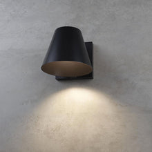 Load image into Gallery viewer, Bowman Outdoor LED Wall Light in Detail.
