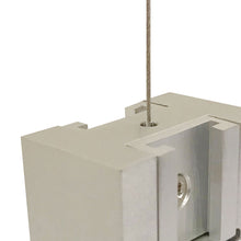 Load image into Gallery viewer, Dyna Mechanical Connector in Detail.
