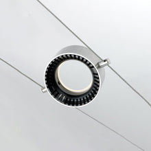 Load image into Gallery viewer, K-Corum Head in Detail.
