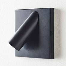 Load image into Gallery viewer, Ponte LED Wall Light in Detail.

