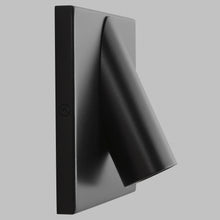 Load image into Gallery viewer, Ponte Outdoor LED Wall Light in Detail.
