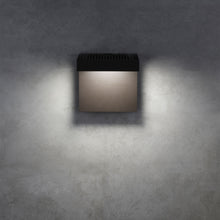 Load image into Gallery viewer, Taag 10 Outdoor LED Wall Light in Detail.
