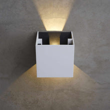 Load image into Gallery viewer, Vex 5 Outdoor LED Wall Light in Detail.
