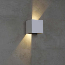 Load image into Gallery viewer, Vex 5 Outdoor LED Wall Light in Detail.
