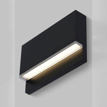 Load image into Gallery viewer, Wend Outdoor LED Wall / Step Light in Detail.
