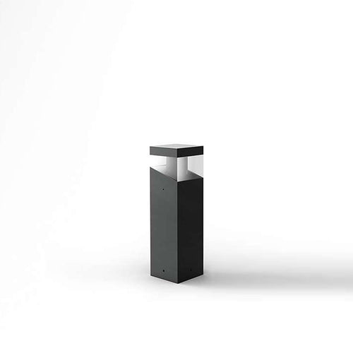 Tetragono Outdoor LED Floor Lamp.
