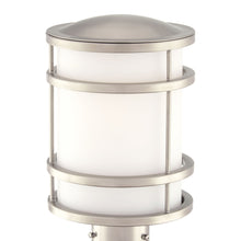 Load image into Gallery viewer, Bay View Outdoor Post Light in Detail.
