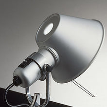 Load image into Gallery viewer, Tolomeo Classic LED Clip Spot Light in Detail.
