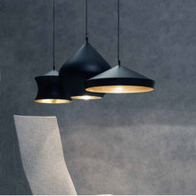 Load image into Gallery viewer, Beat Flat LED Pendant Light in Detail.
